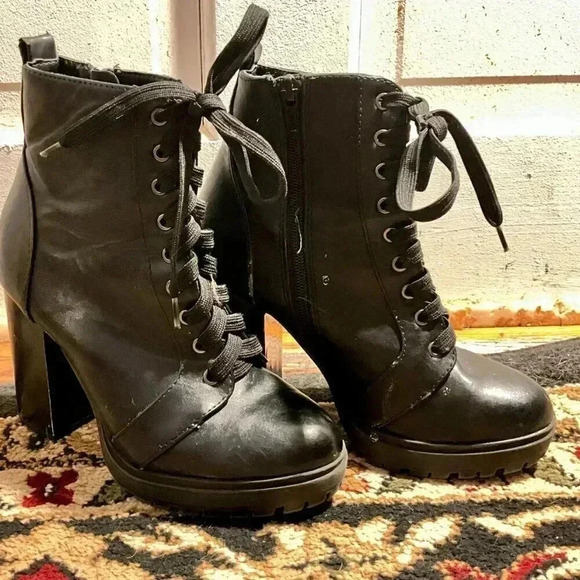 Black Combat Booties || Size 5.5 - Picture 6 of 8